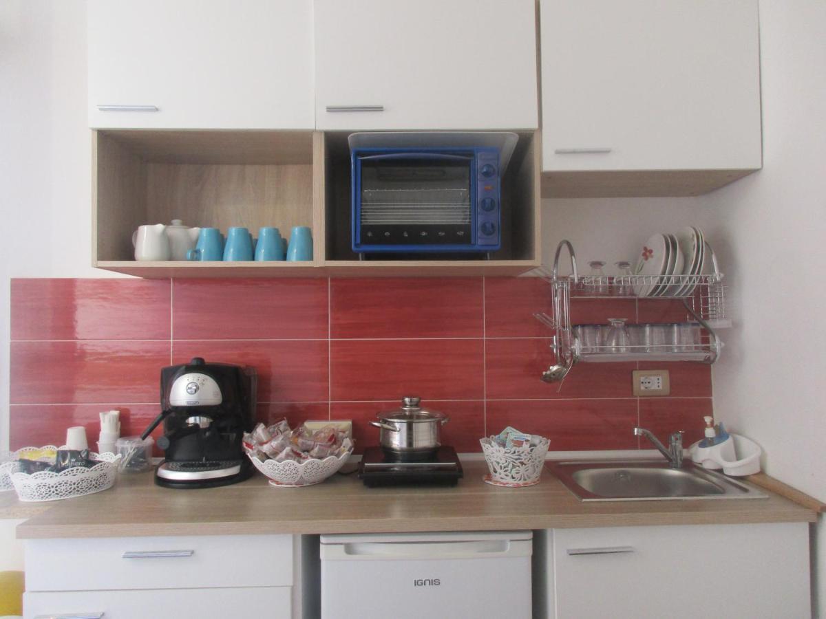 Il Borghetto Bed & Breakfast Наполи Екстериор снимка