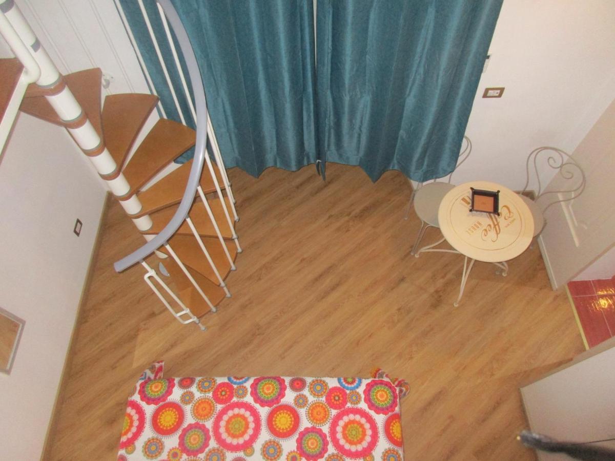 Il Borghetto Bed & Breakfast Наполи Екстериор снимка